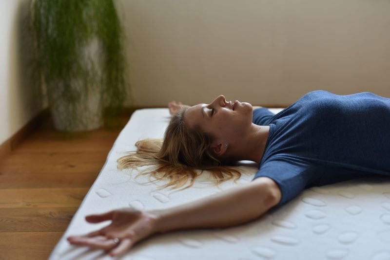Come provare il materasso in negozio: guida pratica